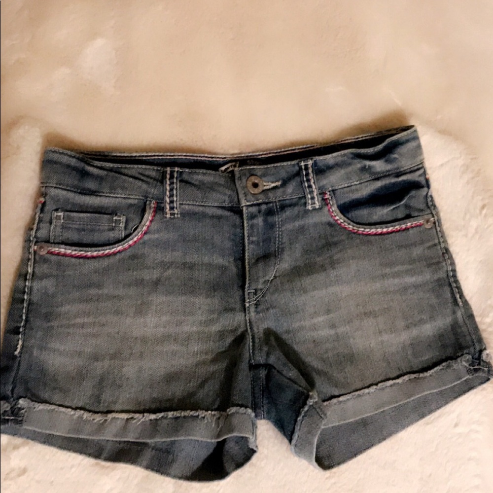 Levi’s shorty shorts